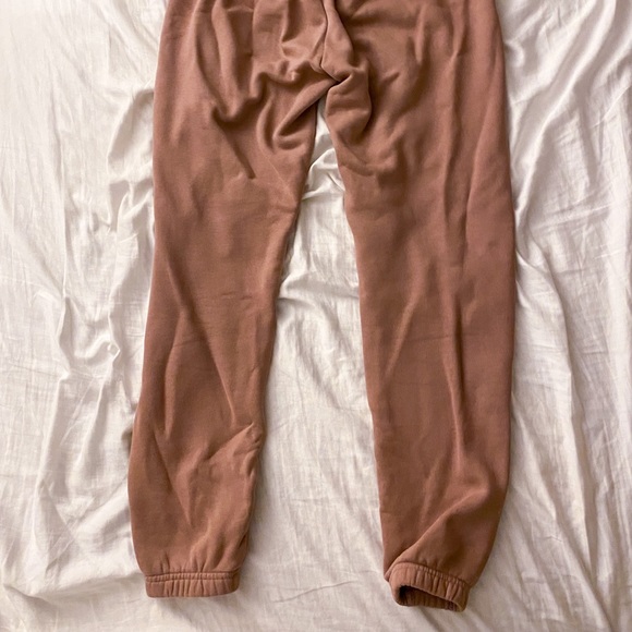 TNA Dusty Rose Sweatpants - Picture 3 of 3